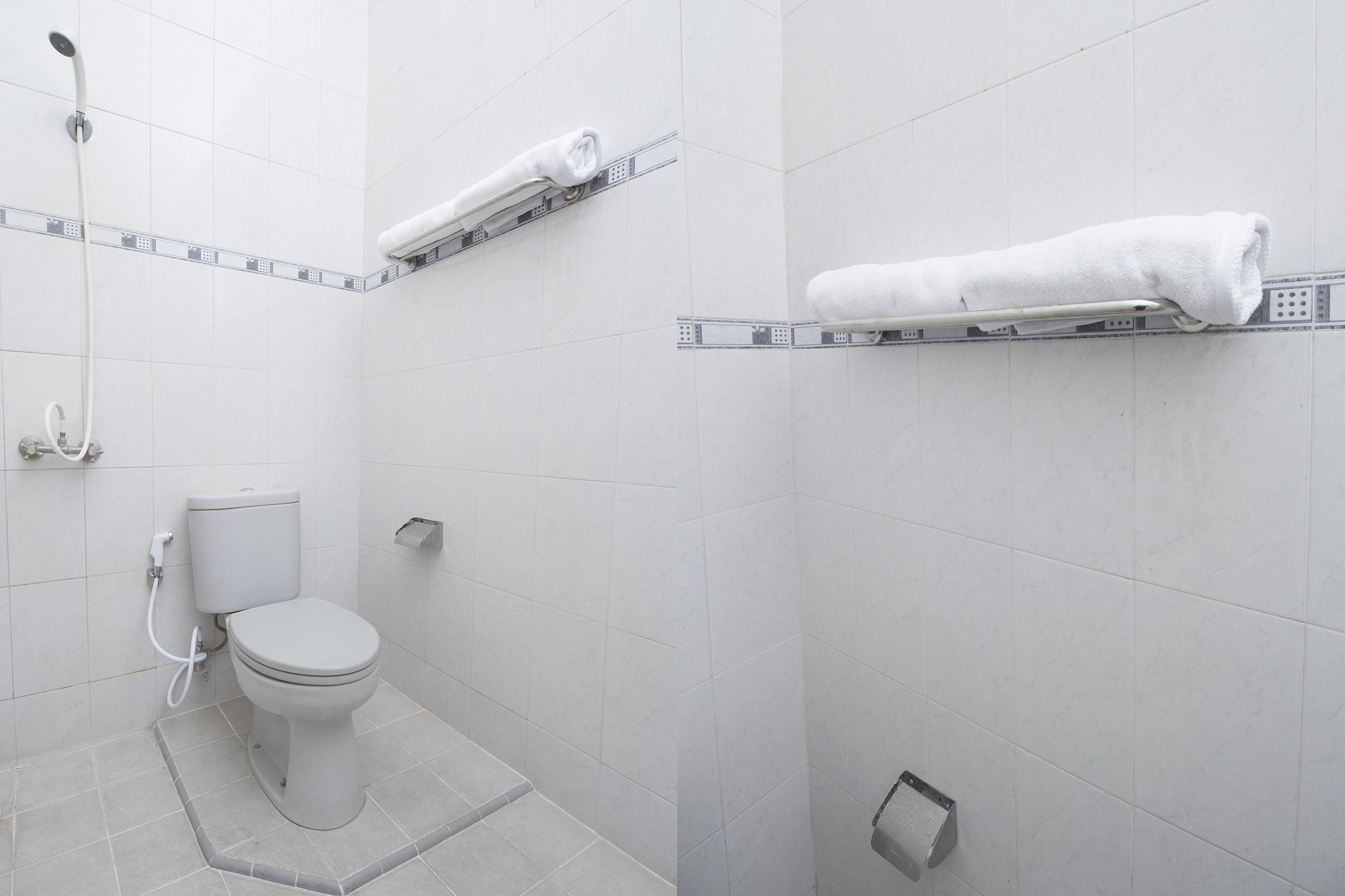 Hotel Dewi Sri Redpartner Джокякарта Екстериор снимка